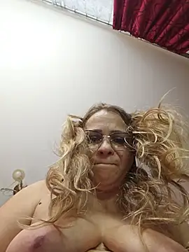 BLONDKICIA1 Chat XXX in diretta