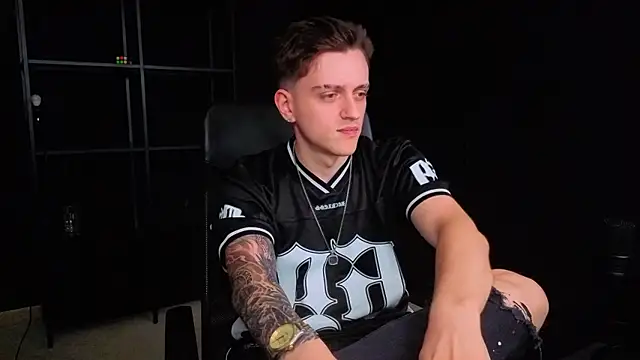 FelixStarkk Live XXX Chat