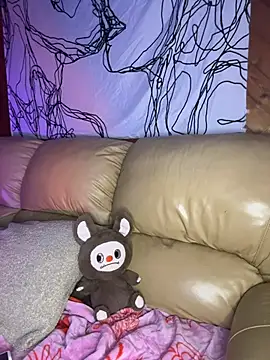 lillytiller's Webcam Show