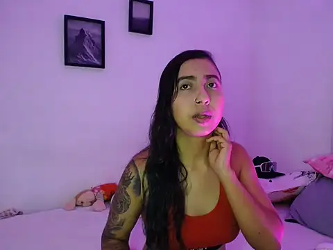 Chat +18 de aria_jhonsson ao vivo
