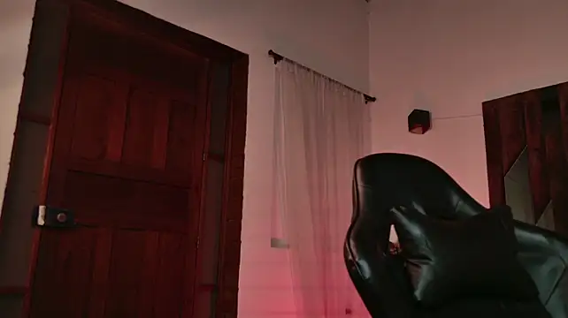 Chat +18 de TonyPetrovjs ao vivo