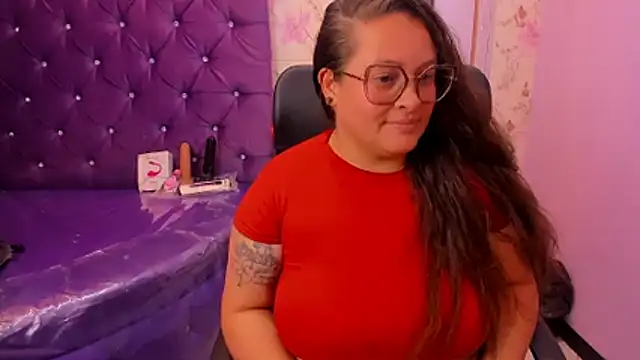 SaraThonson_ Live XXX-chat