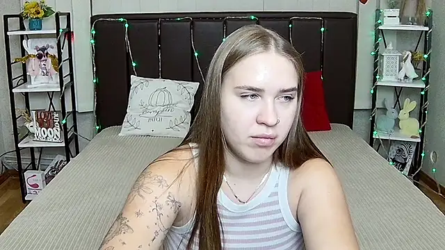 LauraHlot's Live XXX Chat