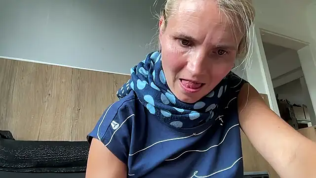 s-te-fan-i – Live XXX-chat