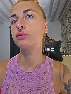 XXX chat uživo modela kylie_blck