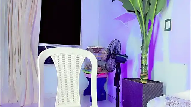 Chat +18 de cuteyare ao vivo