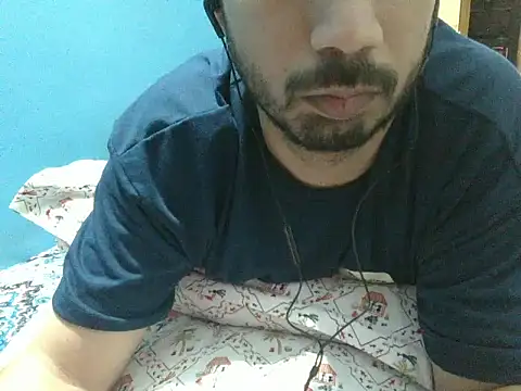 Precumboner 现场XXX聊天