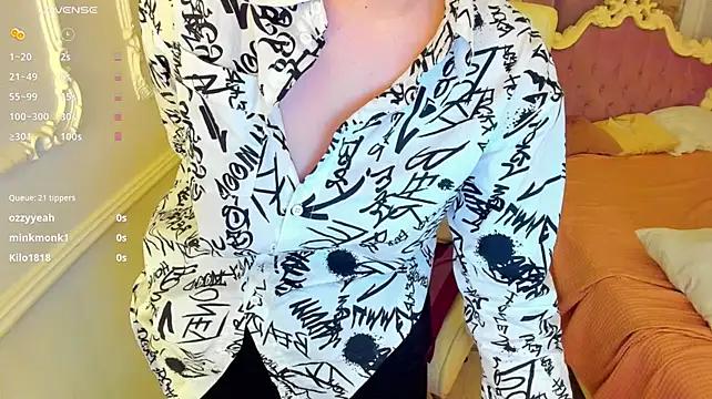 Lily_Marlinのライ ブXXXチャット