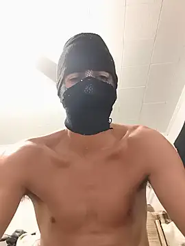 הופעת וובקאם של Funtoy101slut