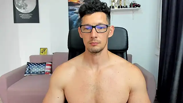 BrutusK08 Webcam show