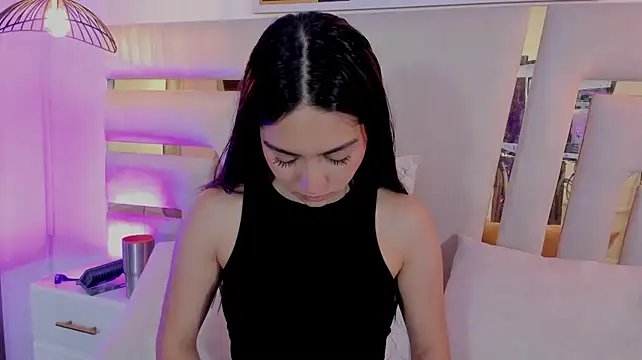 Emelie_Ch1 即時 XXX 聊天