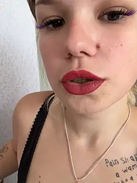 Živý XXX chat KimEvanss