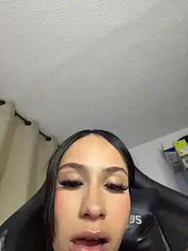 دردشة Miaa_love6969 الجنسية المباشرة