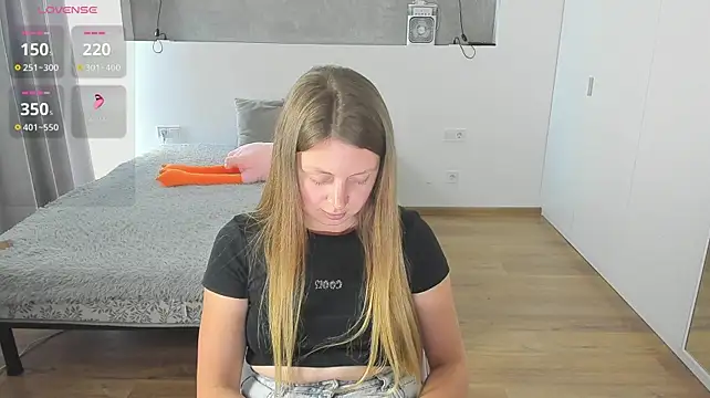 Kitkatvel's Live XXX Chat