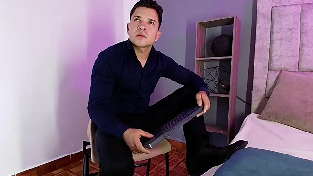 Chat XXX en directo de Hey_Noaah