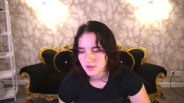 دردشة CassandraGold الجنسية المباشرة