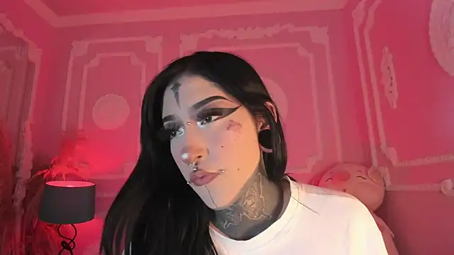 Kat_VonDe Live XXX-Chat