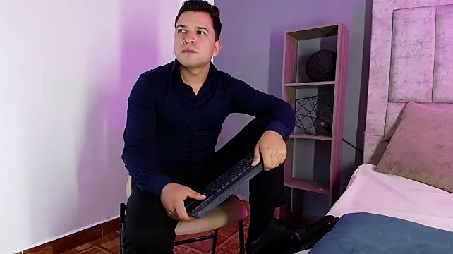 Онлайн чат XXX Hey_Noaah