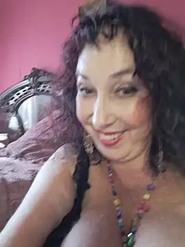 GypsyEsmeralda XXX чат на живо