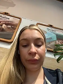 SashaCatt Live XXX-Chat