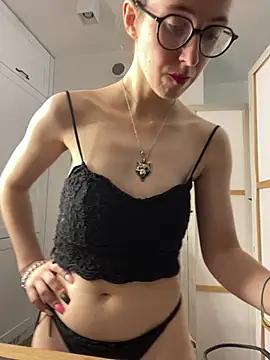 XXX chat uživo modela MartiniiSelenna