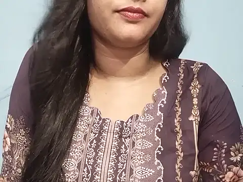 Adhiti_1's Live XXX Chat
