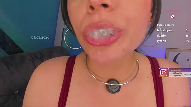 Chat +18 de Aprilx1 ao vivo