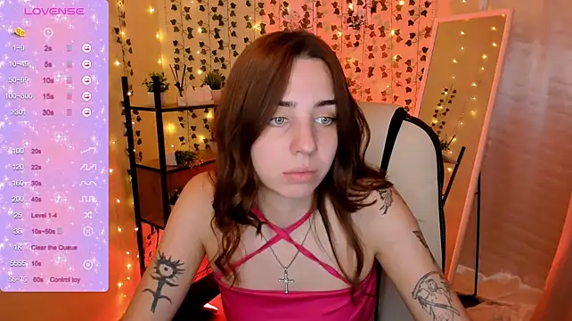 Chatroom XXX en direct de CharliGrace_