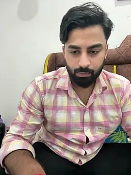 Royalboy_03 Adlı Modelin Canlı XXX Sohbeti