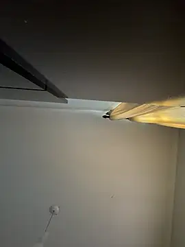 Show de CoyoteDuMato na webcam