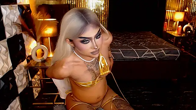 MassiveCockTrans' Live XXX Chat