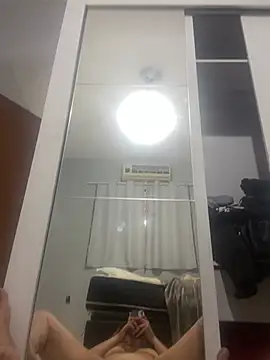 Grazi457 Adlı Modelin Canlı XXX Sohbeti