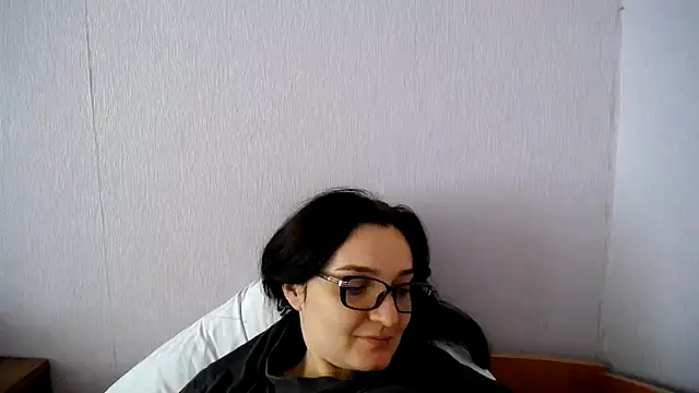 Shiny_gine Adlı Modelin Canlı XXX Sohbeti