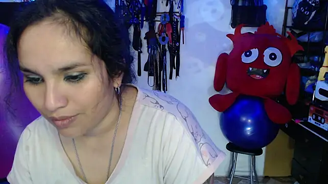 Chat XXX en directo de kureiji_hentaii