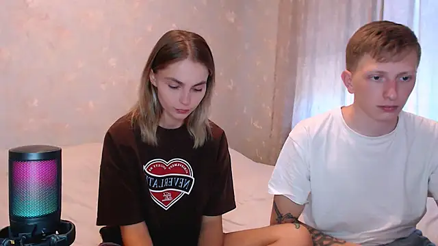 juliaanddima's Webcam Show