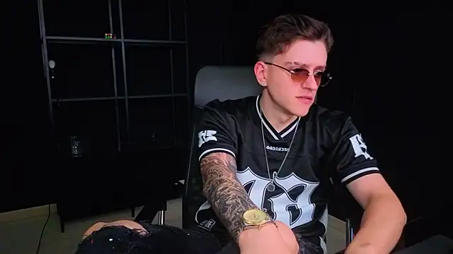 Chat XXX Live FelixStarkk
