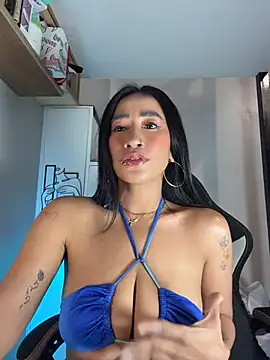 AsianMilfSheryl Adlı Modelin Canlı XXX Sohbeti