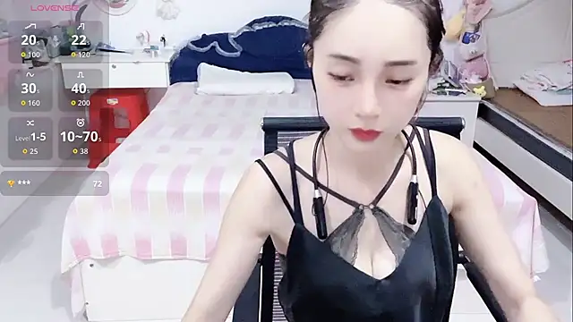 miaomiao-99's Live XXX Chat
