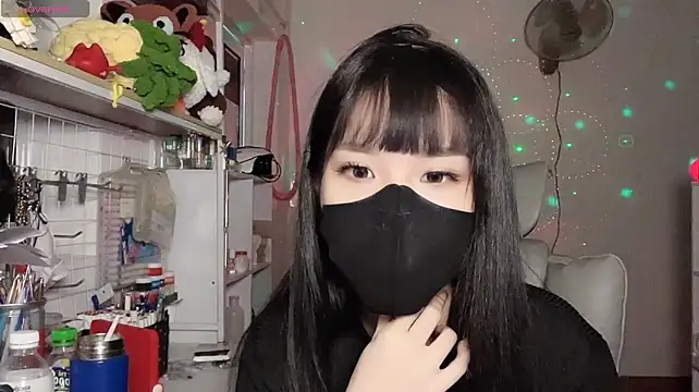 Tieu-May's Live XXX Chat