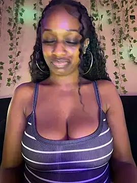 AshleyCa1995 现场XXX聊天