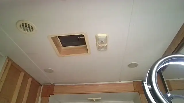 deepinnnnn XXX чат на живо