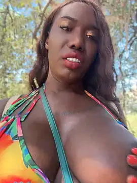 blackhotpartyts live XXX chat