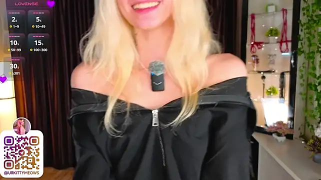 helly_hoff's Live XXX Chat