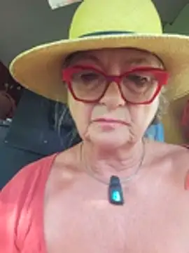 Hot-Muci Live XXX-Chat