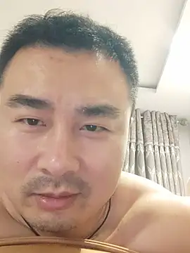 guozuo Adlı Modelin Canlı XXX Sohbeti