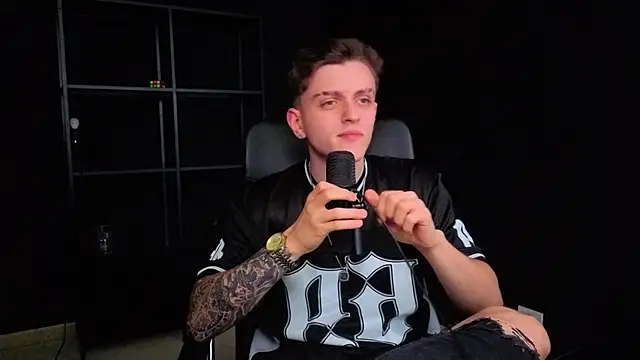 Chat XXX ao vivo de FelixStarkk