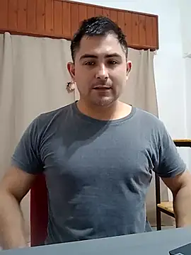 Bradd_32 XXX чат на живо