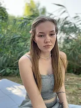 Chat XXX ao vivo de MilaMoone
