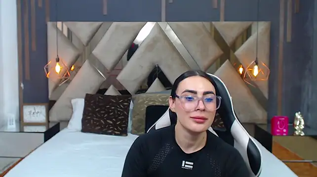 MartinaaFit XXX чат на живо