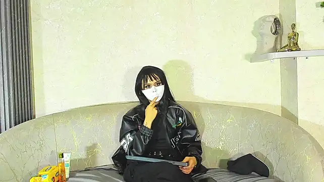 April_Petitt webcam show